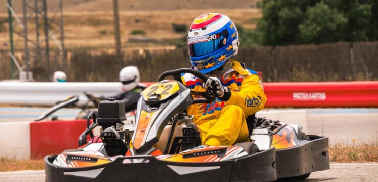 Comment bien choisir son casque de karting ?